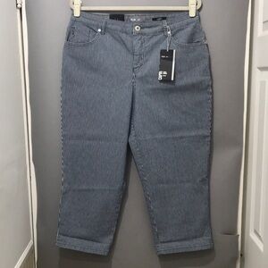 Style&co Denim Women’s Pinstripe Capri Size 14